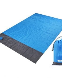 2×2.1m waterproof folding and lightweight beach mat