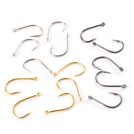 100 fishing hooks with ring in a variety of sizes