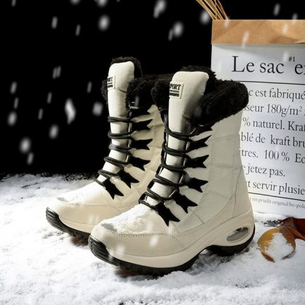 Women’s winter boots are resistant to extreme cold and snow. comfort and durability over time.